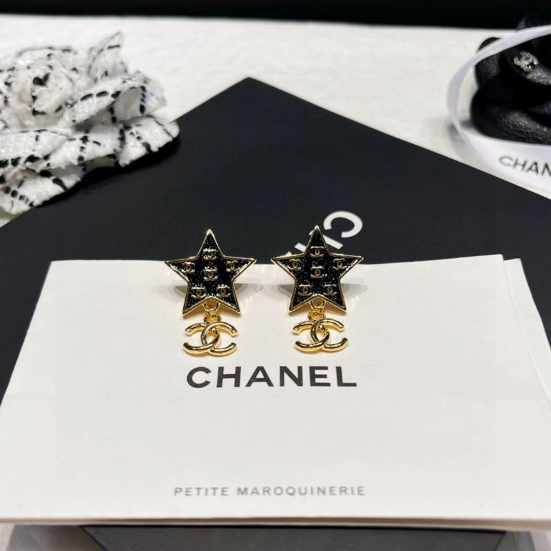 Chanel Earrings Sophisticated 231263