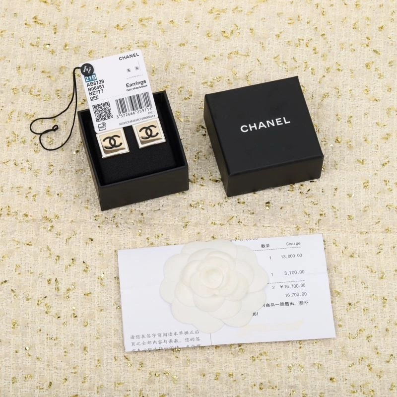 Chanel Earrings Unisex 231267