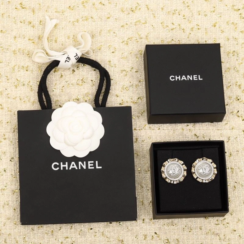Stretchable Chanel Earrings 231265
