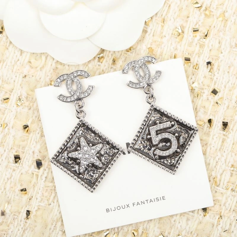 TechFriendly Chanel Earrings 231235