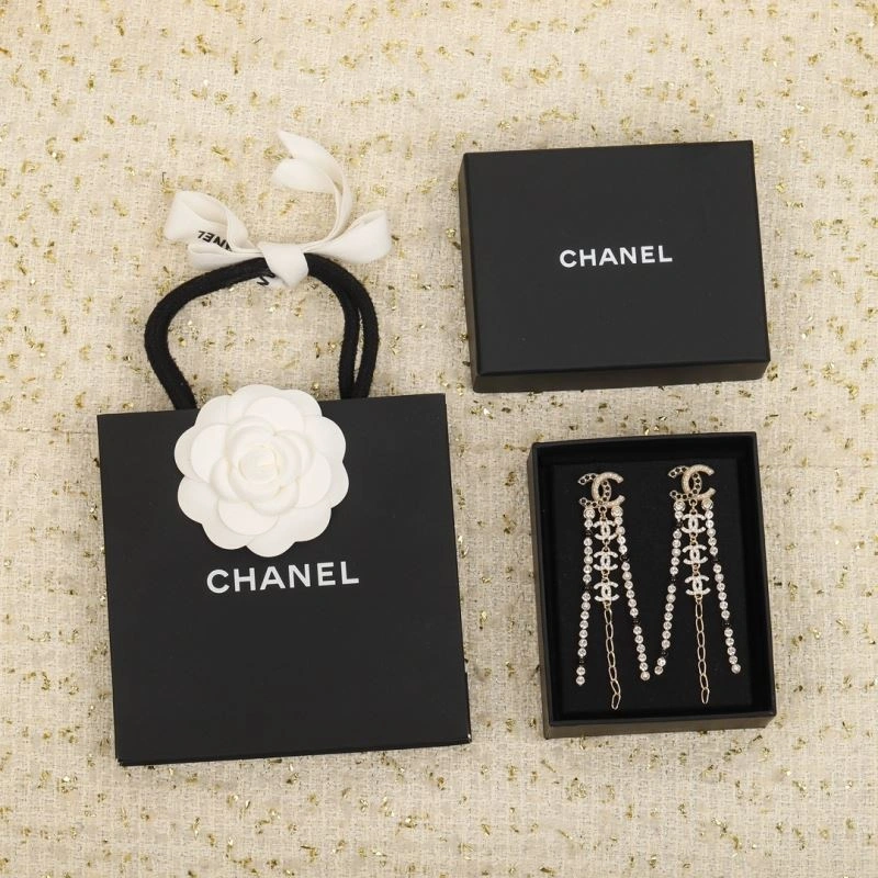 Chanel Earrings Soft 231237