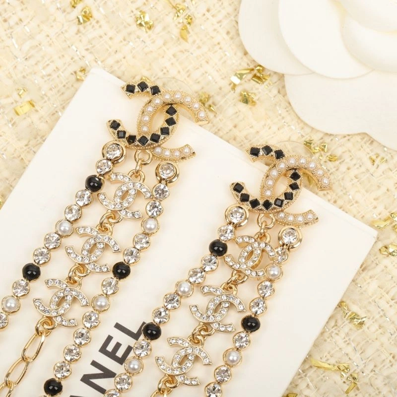 Chanel Earrings Soft 231237