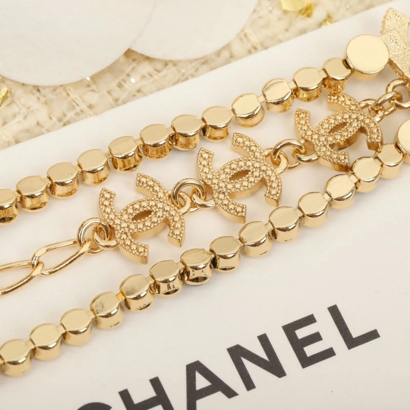 Chanel Earrings Soft 231237