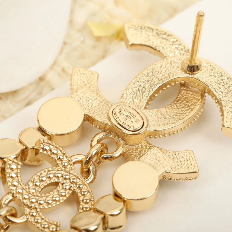 Chanel Earrings Soft 231237