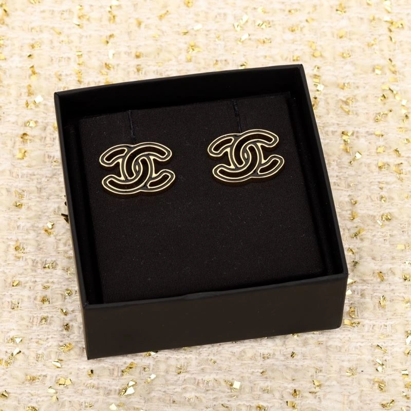 Chanel Earrings Comfortable 231252