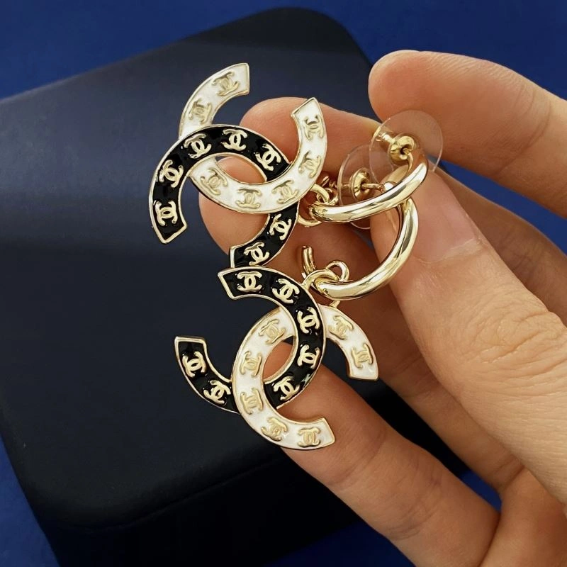 Breathable Chanel Earrings 231239