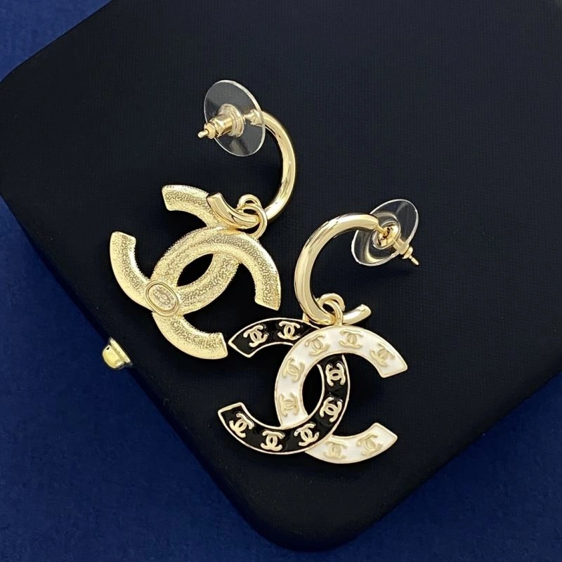 Breathable Chanel Earrings 231239