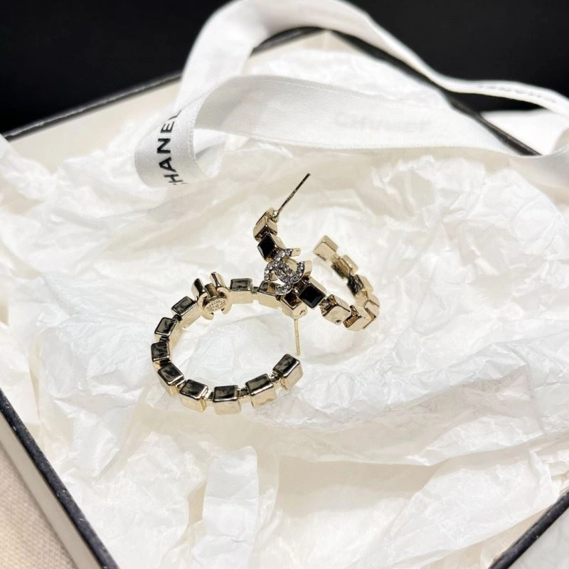 Compact Chanel Earrings 231229