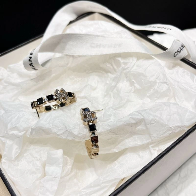 Compact Chanel Earrings 231229