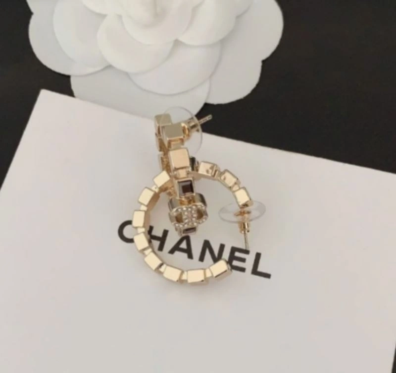 Compact Chanel Earrings 231229