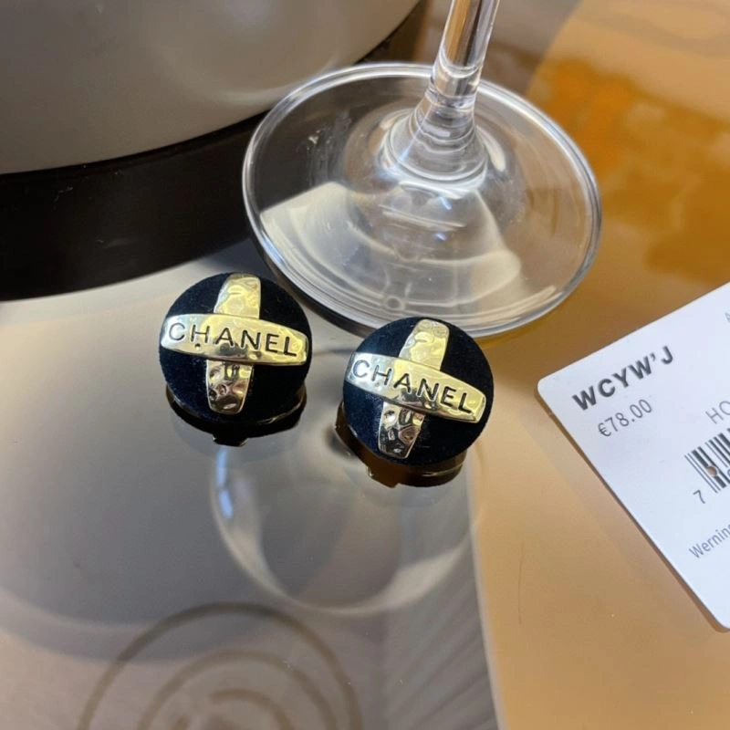 Chanel Earrings EyeCatching 231238