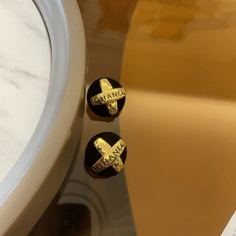 Chanel Earrings EyeCatching 231238