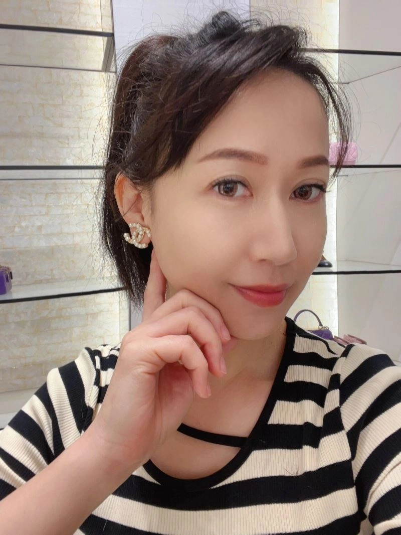 Chanel Earrings UrbanChic 231245