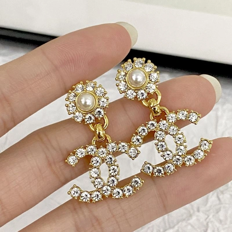 Cozy Chanel Earrings 231231