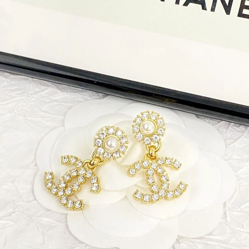 Cozy Chanel Earrings 231231