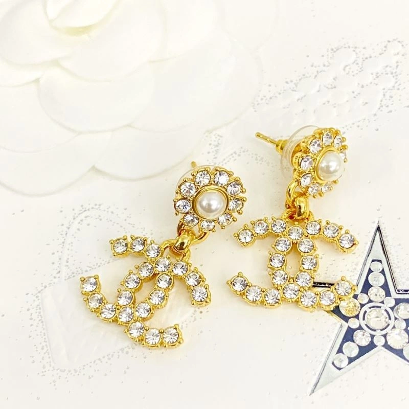 Cozy Chanel Earrings 231231