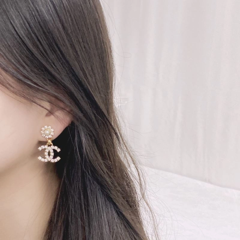 Cozy Chanel Earrings 231231