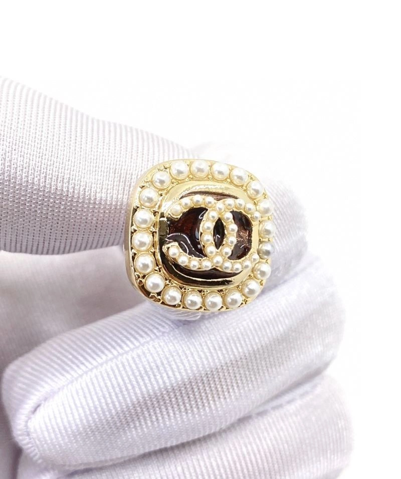 Chanel Earrings Durable 231206