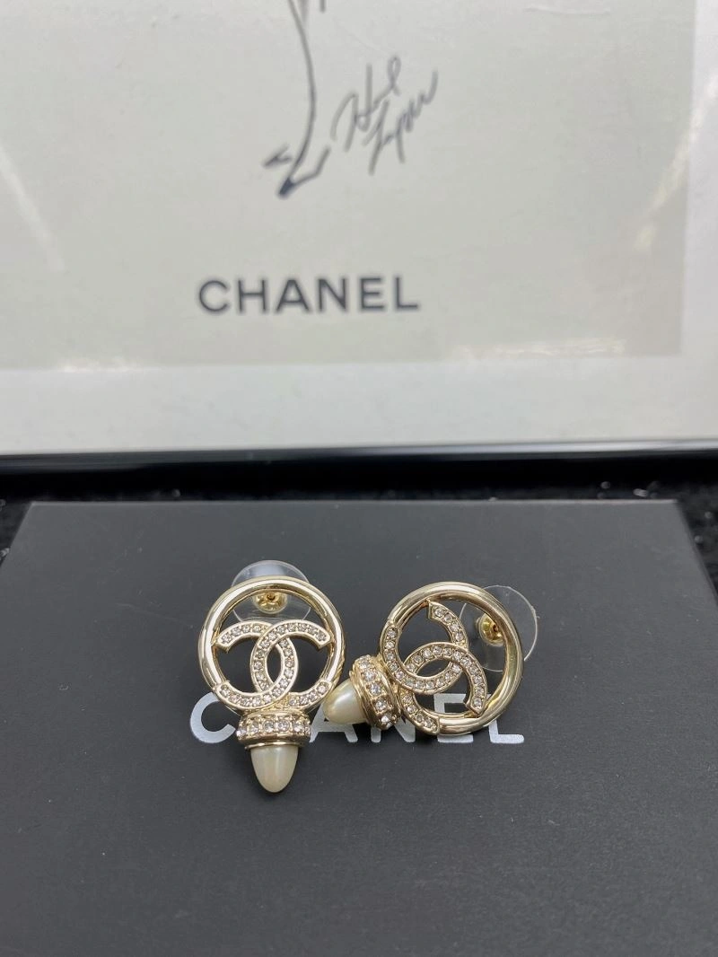 ModernLook Chanel Earrings 231226