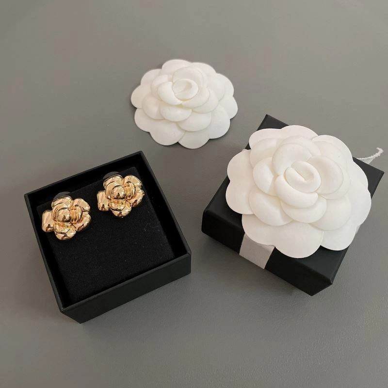 Chanel Earrings Flexible 231225