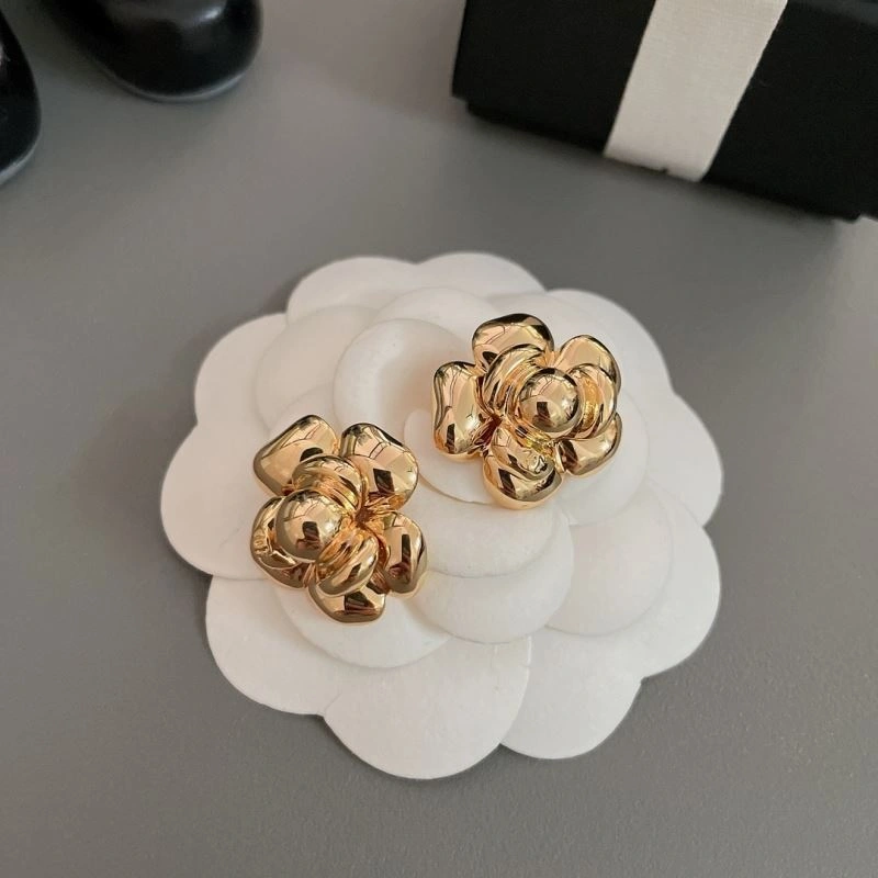 Chanel Earrings Flexible 231225