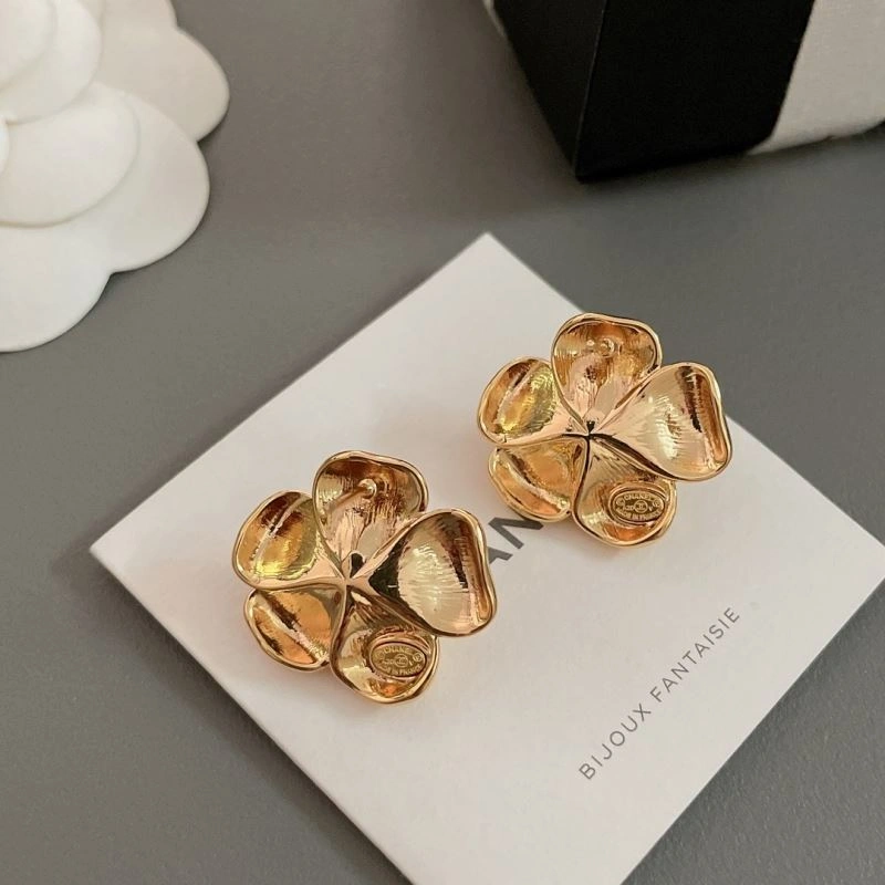Chanel Earrings Flexible 231225