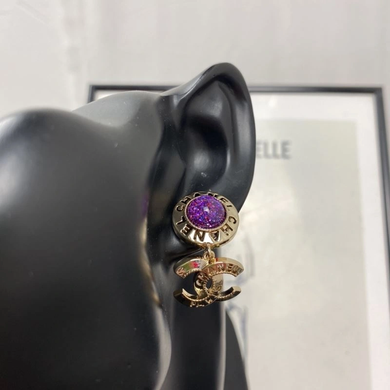 EyeCatching Chanel Earrings 231234