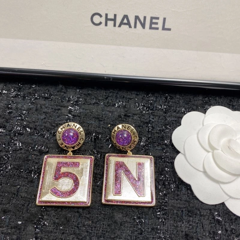 Popular Chanel Earrings 231204