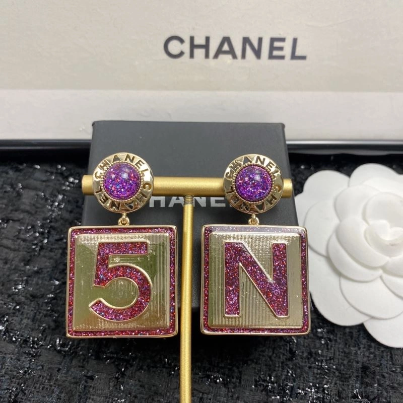 Popular Chanel Earrings 231204