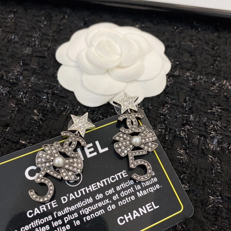 Chanel Earrings Cozy 231249