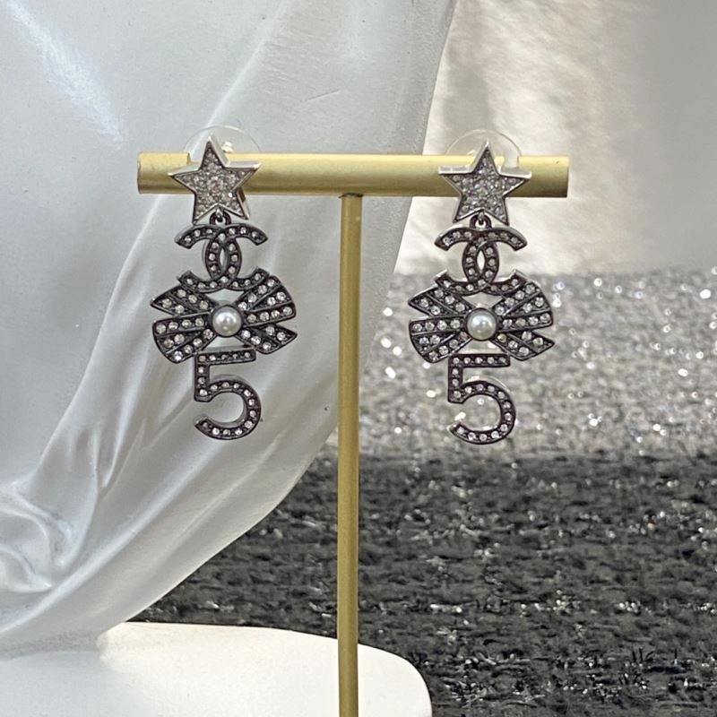 Chanel Earrings Cozy 231249