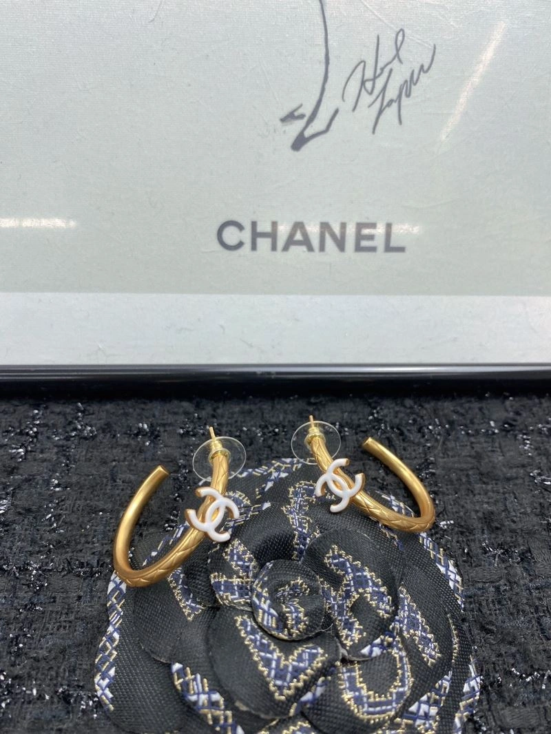 Chanel Earrings Stretchable 231203