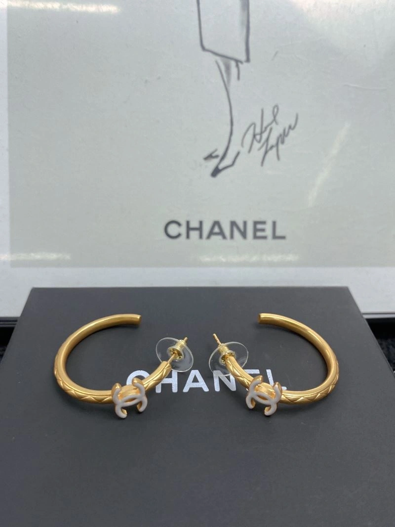 Chanel Earrings Stretchable 231203