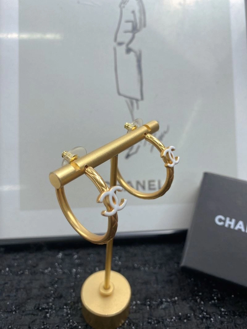 Chanel Earrings Stretchable 231203