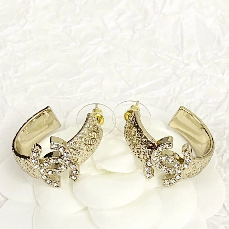 Chanel Earrings Compact 231261