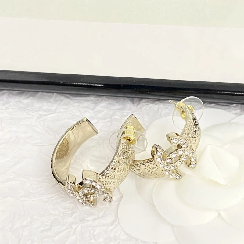 Chanel Earrings Compact 231261
