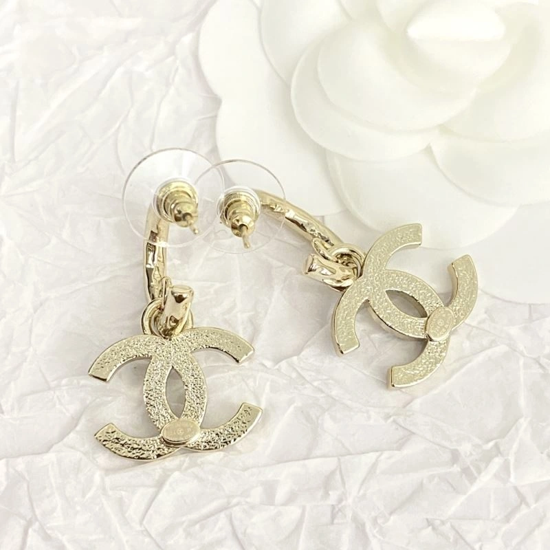 Chanel Earrings Affordable 231247