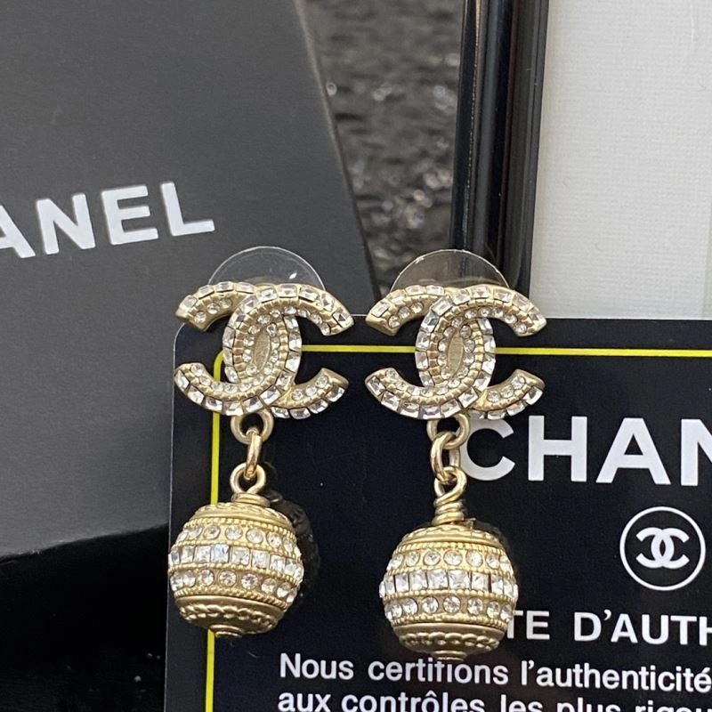 Elegant Chanel Earrings 231298