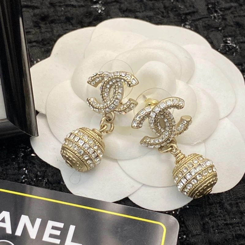 Elegant Chanel Earrings 231298