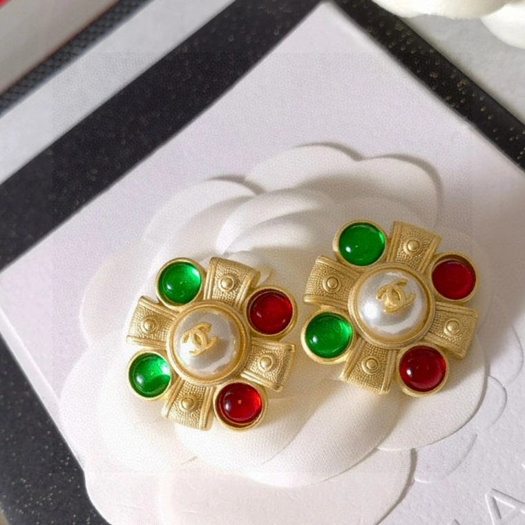 Chanel Earrings Refined 231218