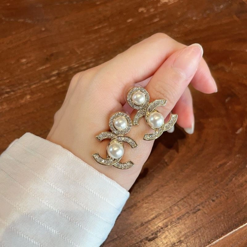 Elegant Chanel Earrings 231205