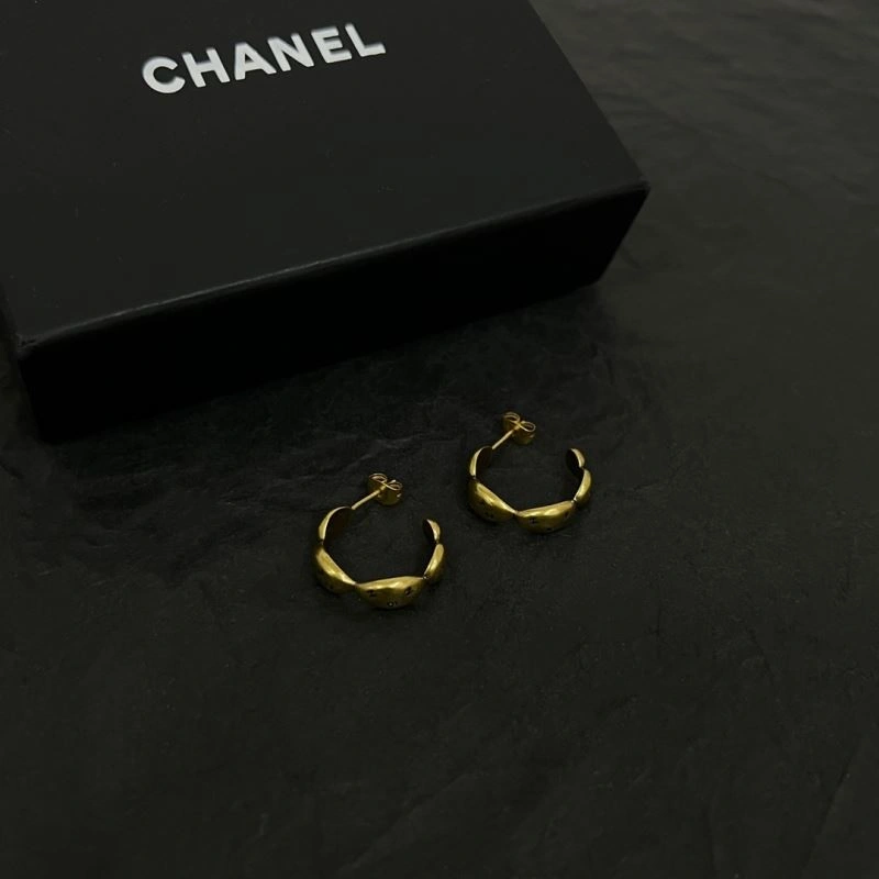 Sustainable Chanel Earrings 231255