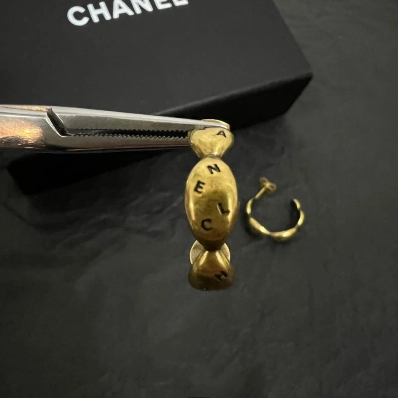 Sustainable Chanel Earrings 231255