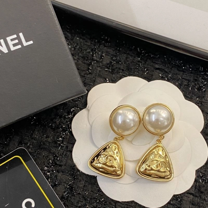 Casual Chanel Earrings 231209
