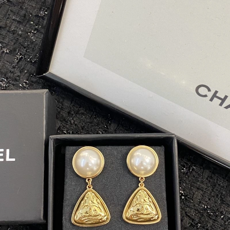 Casual Chanel Earrings 231209