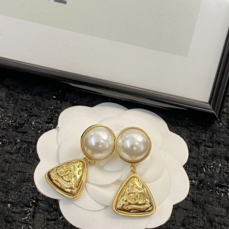 Casual Chanel Earrings 231209
