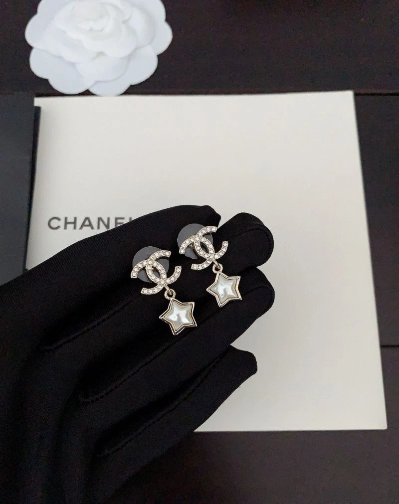 Comfortable Chanel Earrings 231178