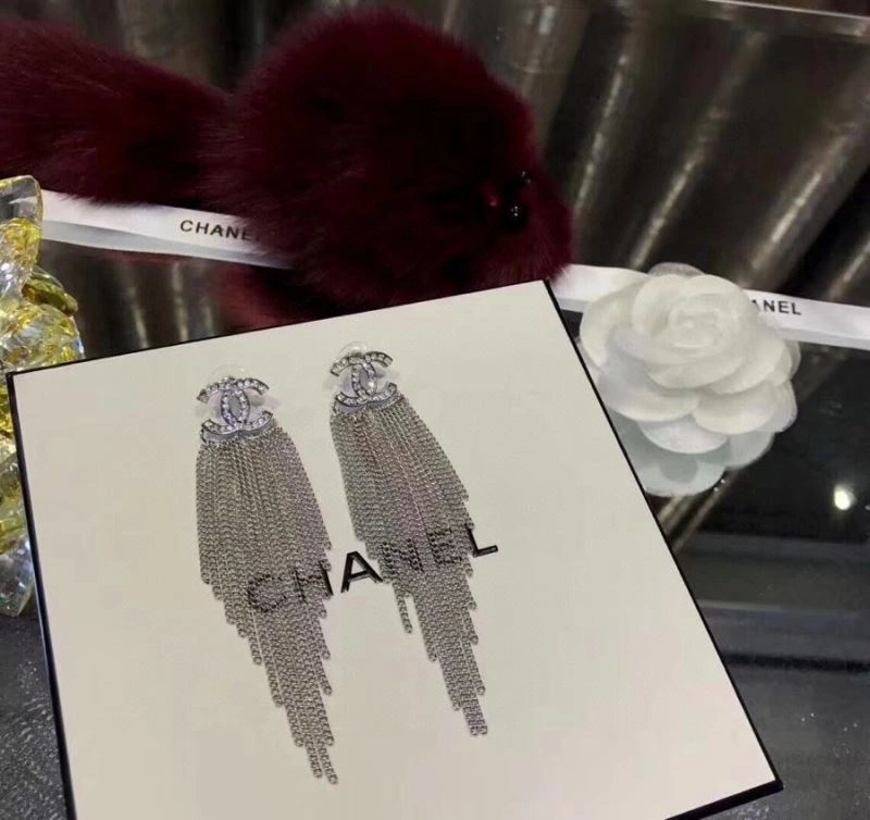 Chanel Earrings Affordable 231169