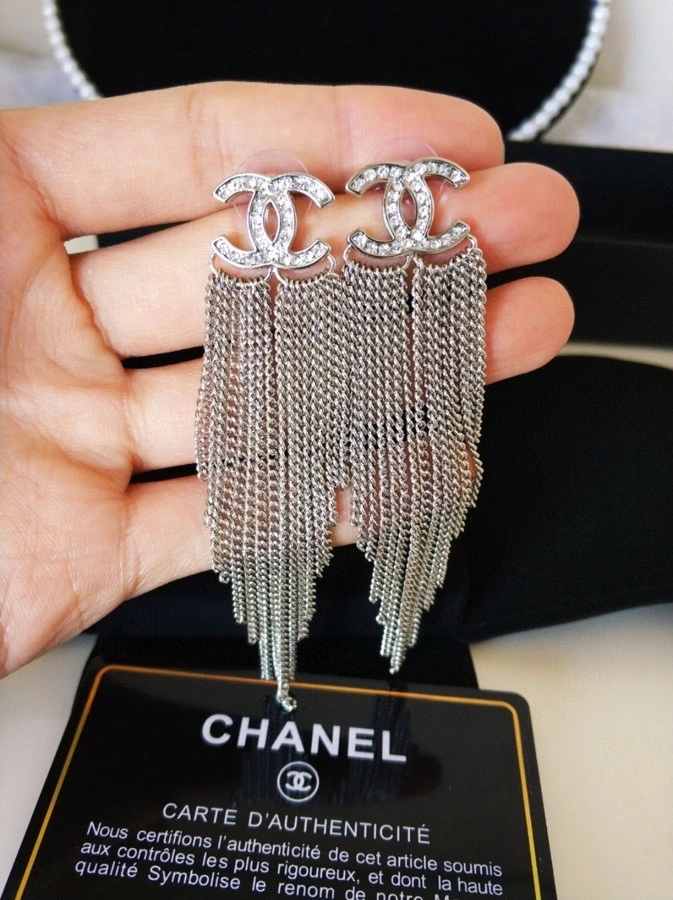 Chanel Earrings Affordable 231169