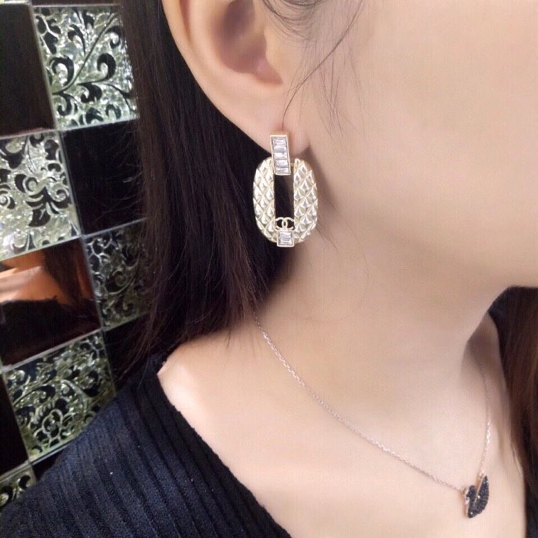 Chanel Earrings Seasonal 231192
